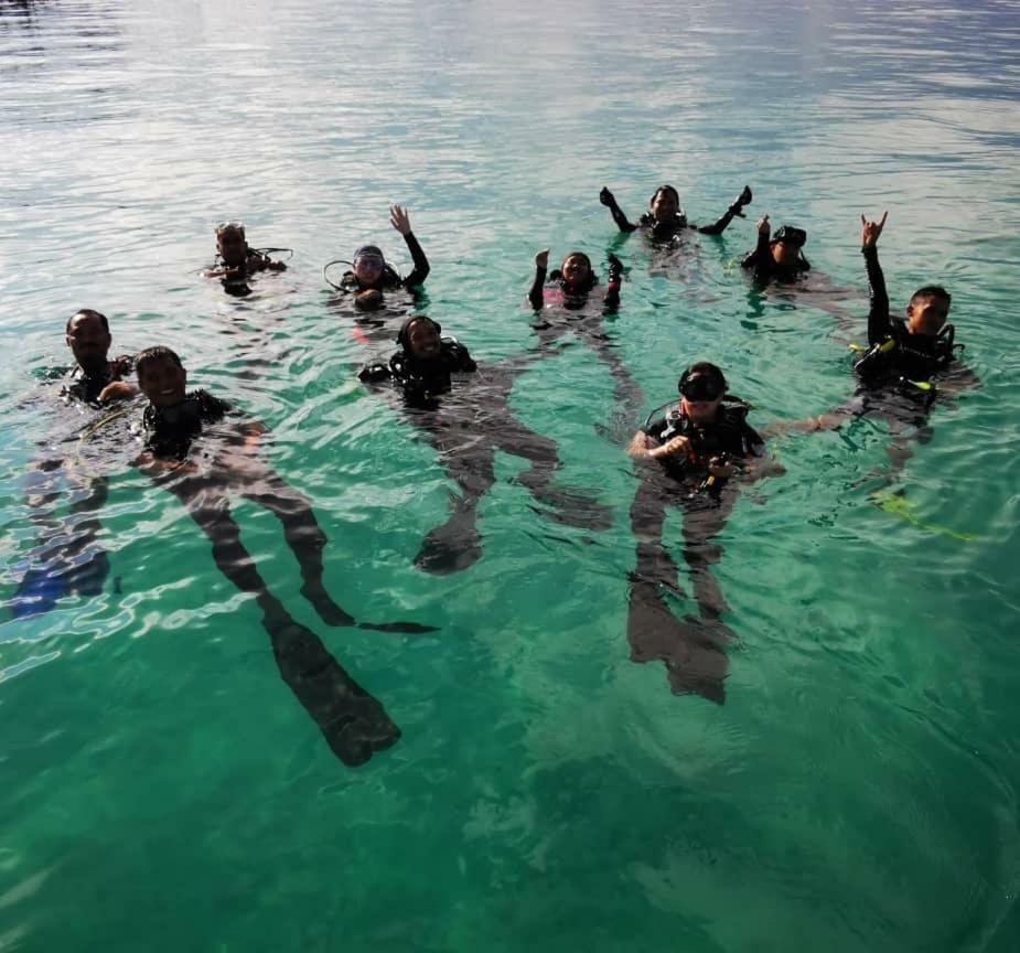 Spheredivers Scuba & Leisure Mabul Island Eksteriør billede